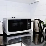 Escape To Neutral Bay -Perfect Home Away From Home