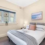 Escape To Neutral Bay -Perfect Home Away From Home
